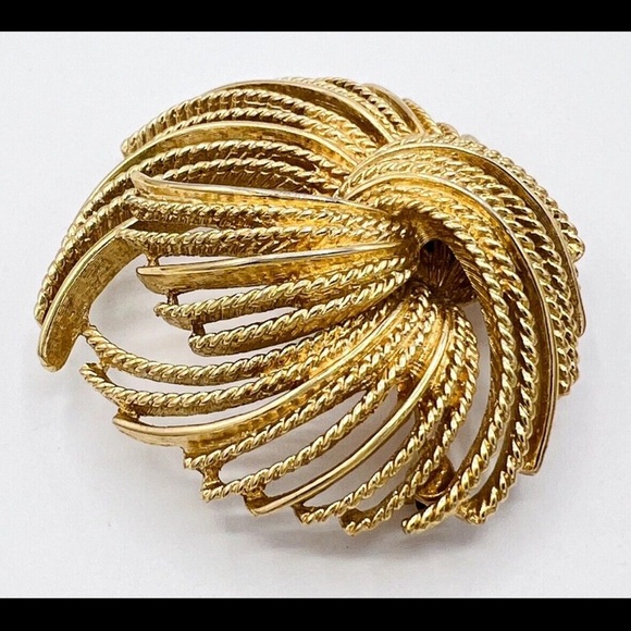 Vintage Cordilia spray Gold tone Brooch textured waterfall 2” Eclectic Grandpa - Picture 5 of 8